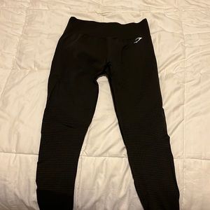 Black gymshark leggings SIZE MEDIUM
